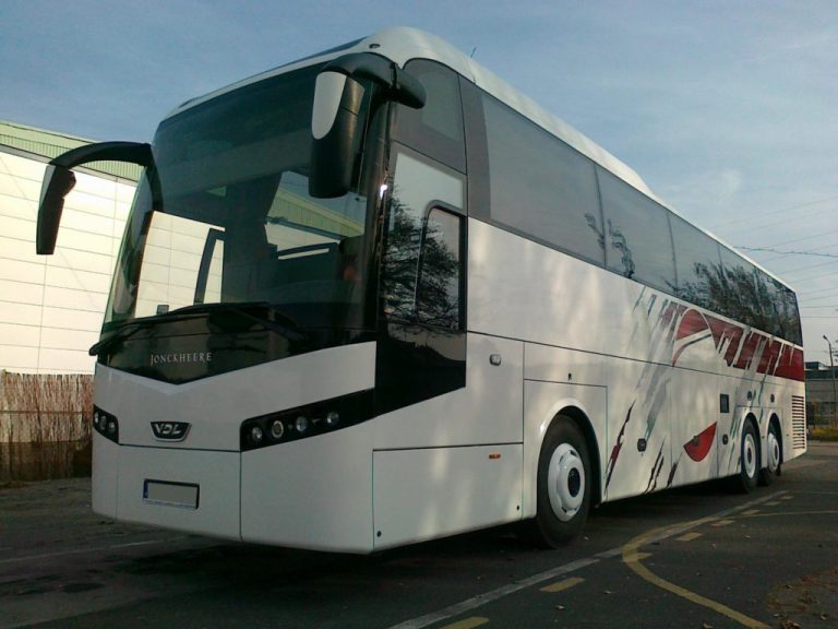 Wynajmij autobus z kierowcą w warszawie